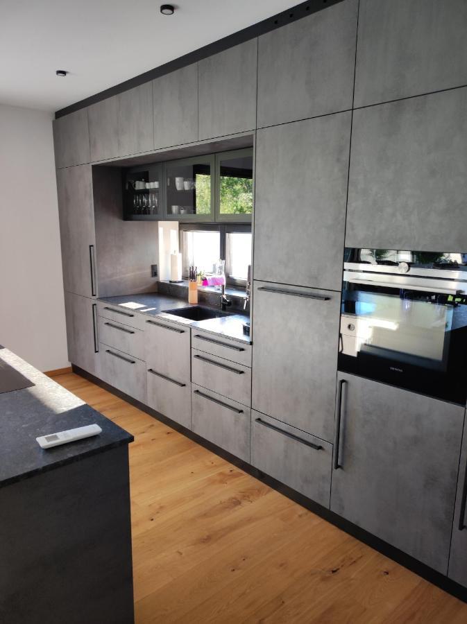 Luxurioeses Penthouse Mit Blick Auf Die Uno-City Und Dem Kaiserwasser. 3Schlafzimmer, 2 Baeder, Privat Lift Ins Apartment Vienna Exterior photo